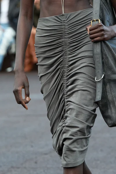 Look 11